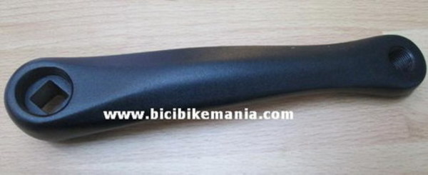 biela aluminio izquierda cuadradillo 
