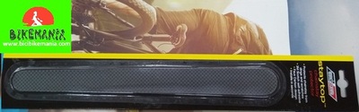 Protector vaina logo carbono